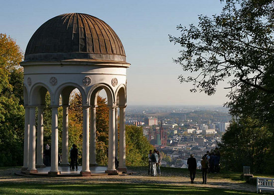 Wiesbaden Dil Eğitimi